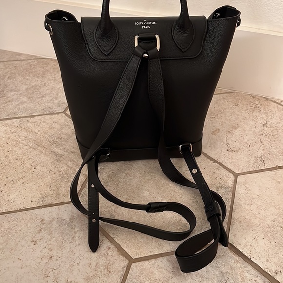 Louis Vuitton Backpack - Picture 4 of 4